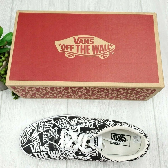 Vans Doheny Monogram Bold Logo Low Top Sneakers - Picture 3 of 6